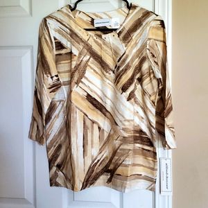 🌹 Brand new Brown beige top in maternity sz Small